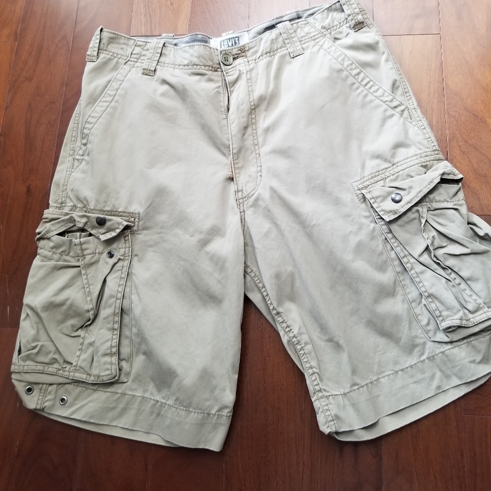 Men's cargo shorts